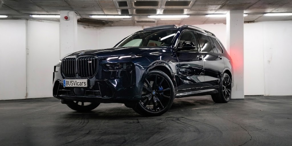 Bmw X7 M60I Ruby Black Metallic 2