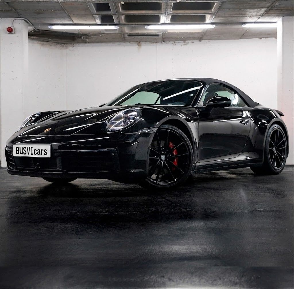 Porsche Carrera 4S Cabrio 992 Negro