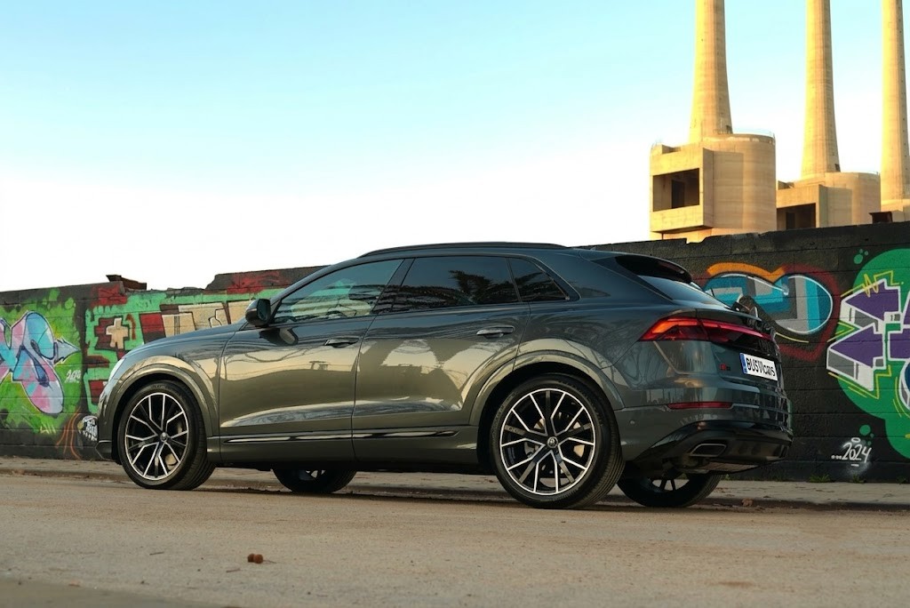 Audi Q8 S Line 2